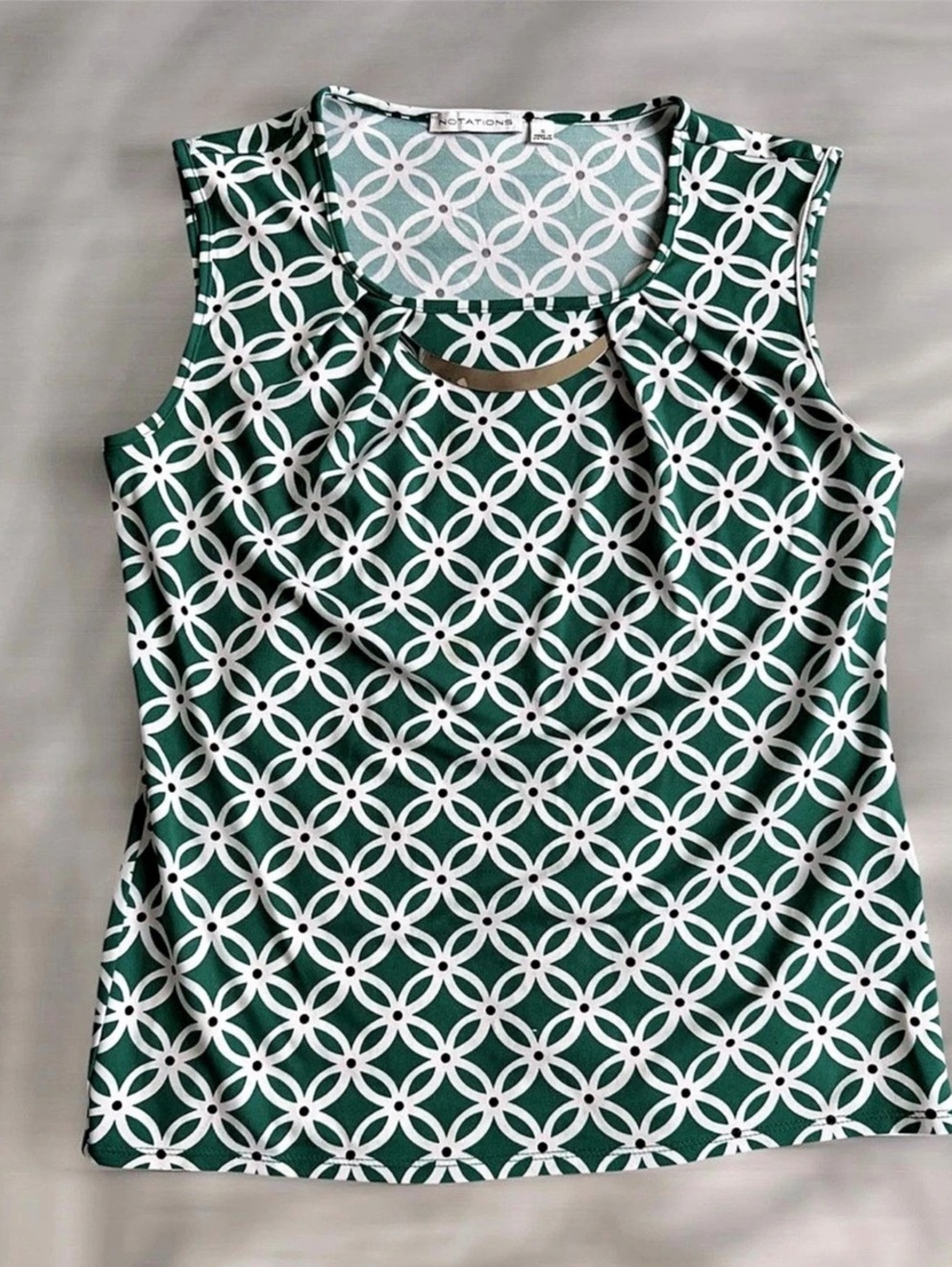 Notations Geometric Sleeveless Top in Green & White Size Small Like